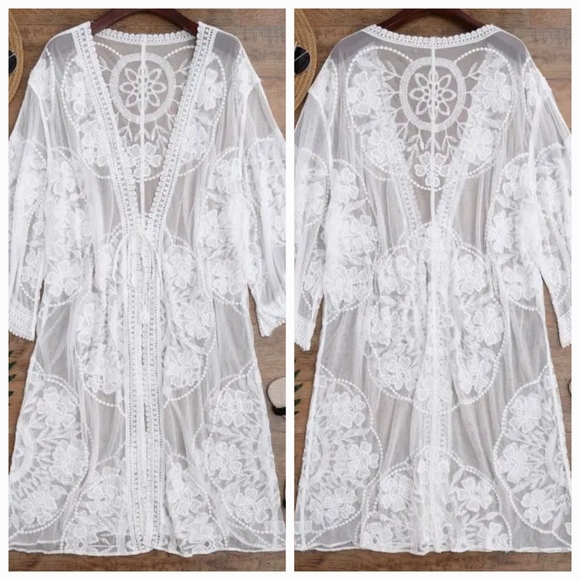 Roommates Other - EUC Roommates Womens Maxi Tie Front Lace Crochet Sheer Kimono Cover Up Size M
